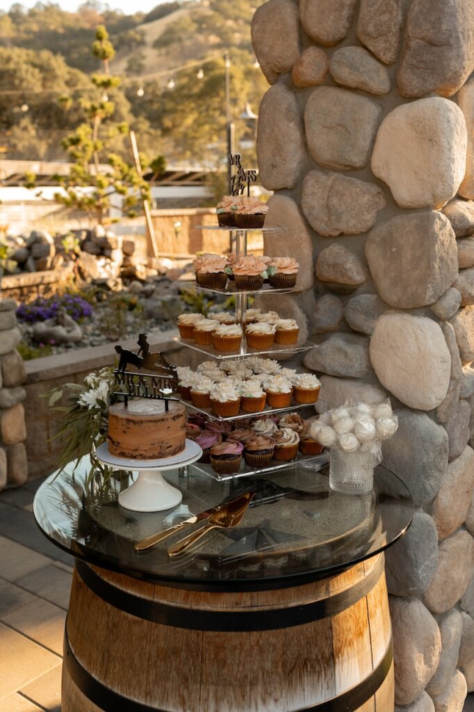 sweets and treats by wedding photographer in california