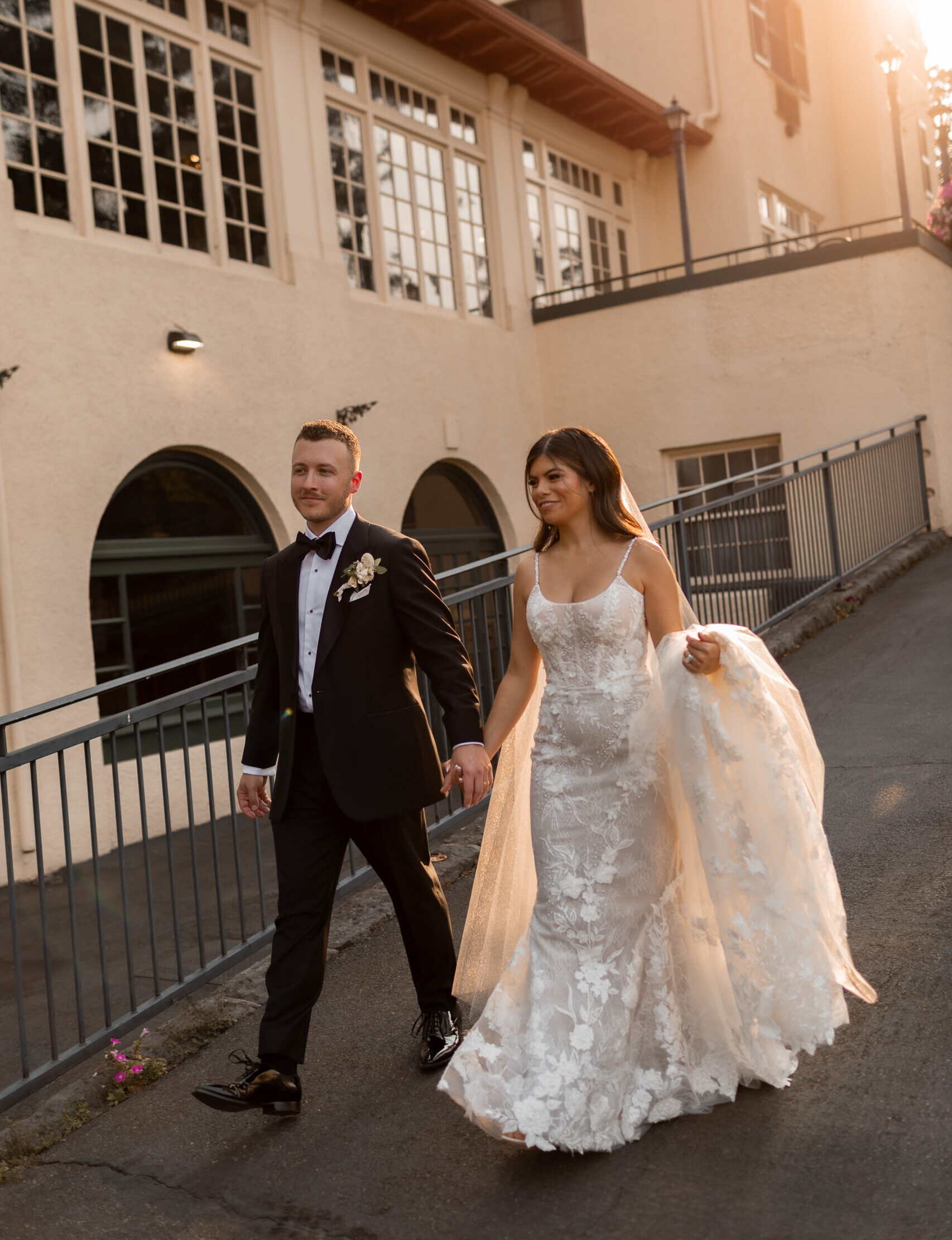 documentary wedding photographer at columbia gorge hotel and spa