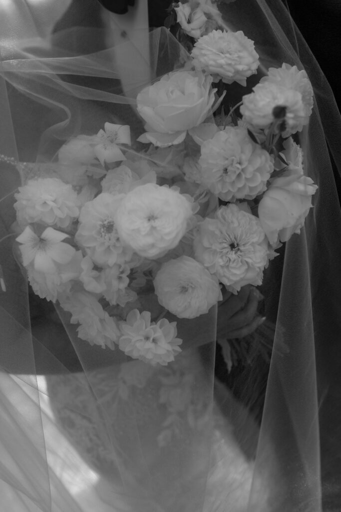 photography art of wedding day flowers in oregon